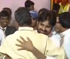 Epic Scene: When Pawan Hugged Naidu