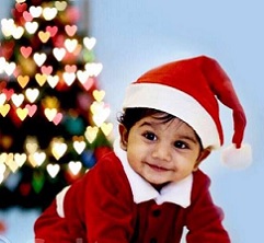 Pic Talk: Allu Arjun’s Son turns Santa Claus!