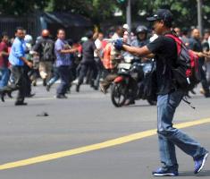 Islamic State militants attack Jakarta