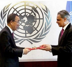 Syed Akbaruddin presents credentials at U.N