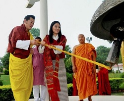 Bhutan’s queen gives birth to a baby boy