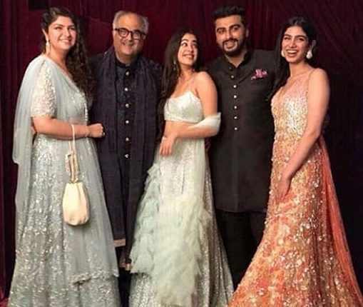 Pic Talk: Kapoor And Son, And Daughters