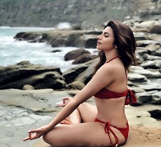 pHOTo: Television Hottie Practices Yoga In A Red Hot Bikini